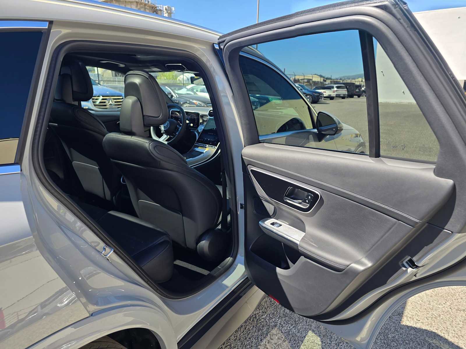 New 2026 Mercedes-Benz GLC 350e 4MATIC image 14