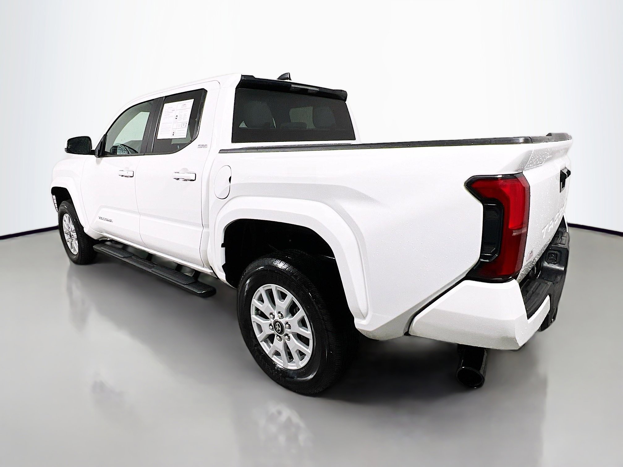 Used 2024 Toyota Tacoma SR5 image 6
