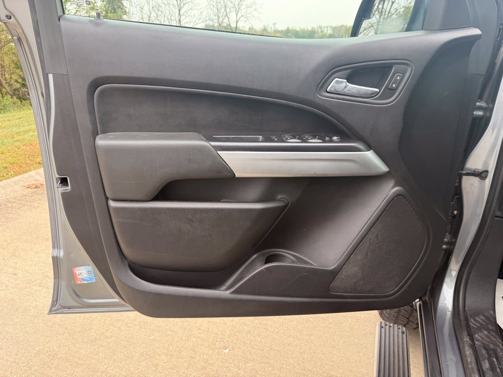 Used 2019 Chevrolet Colorado LT w/ LT Convenience Package RWD image 23