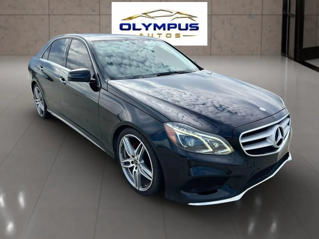 Used 2014 Mercedes-Benz E 350 Sedan image 3