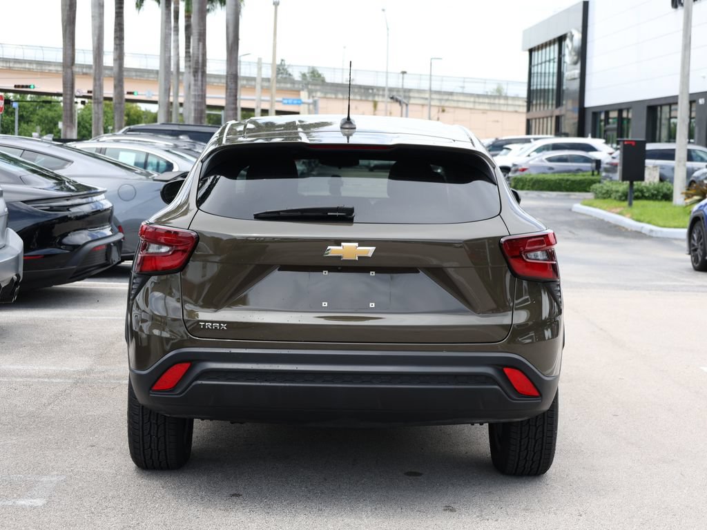 Used 2024 Chevrolet Trax LS FWD image 6
