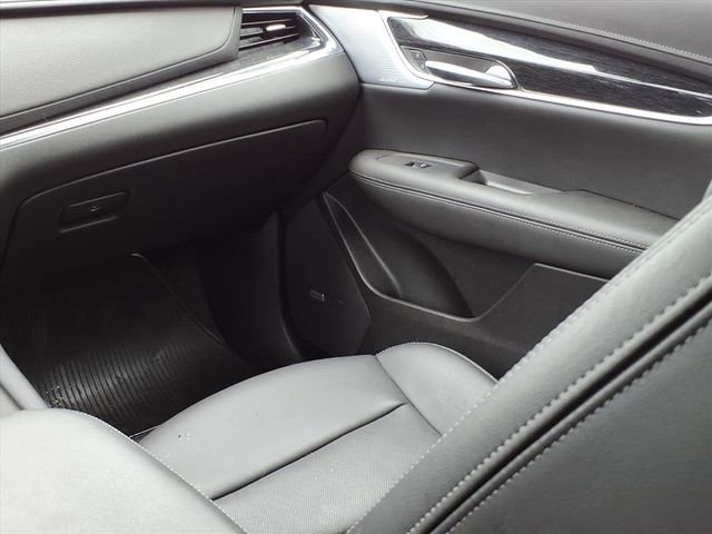 Certified 2023 Cadillac XT5 Premium Luxury image 10