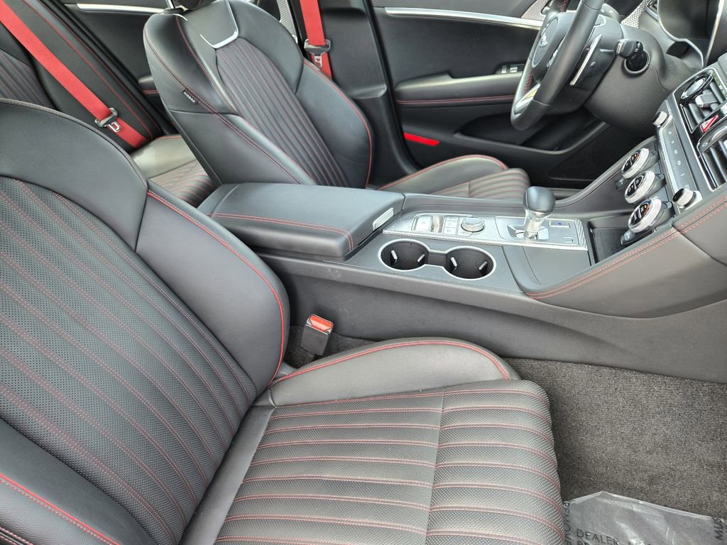 Used 2023 Genesis G70 2.0T w/ Sport Prestige Package RWD image 19
