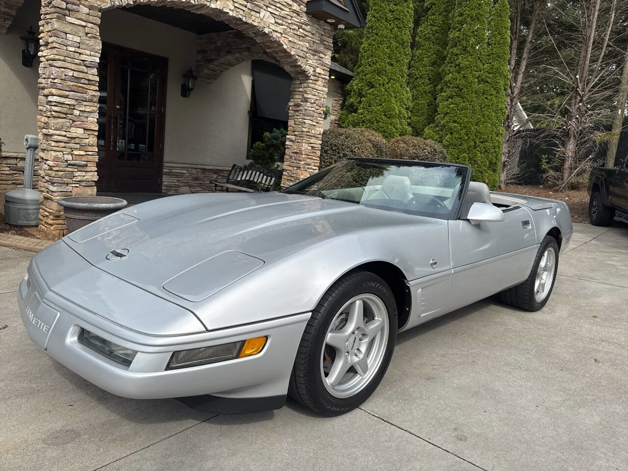 Used 1996 Chevrolet Corvette Convertible RWD image 18