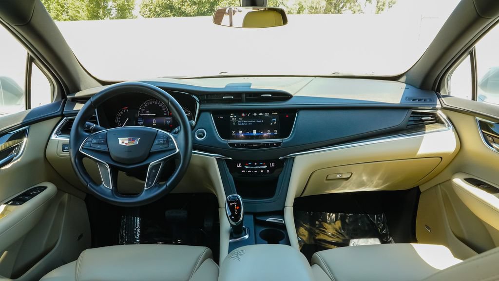 Used 2019 Cadillac XT5 FWD image 12