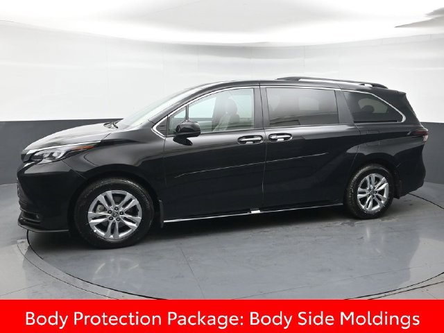 Certified 2026 Toyota Sienna XLE AWD/4WD image 2