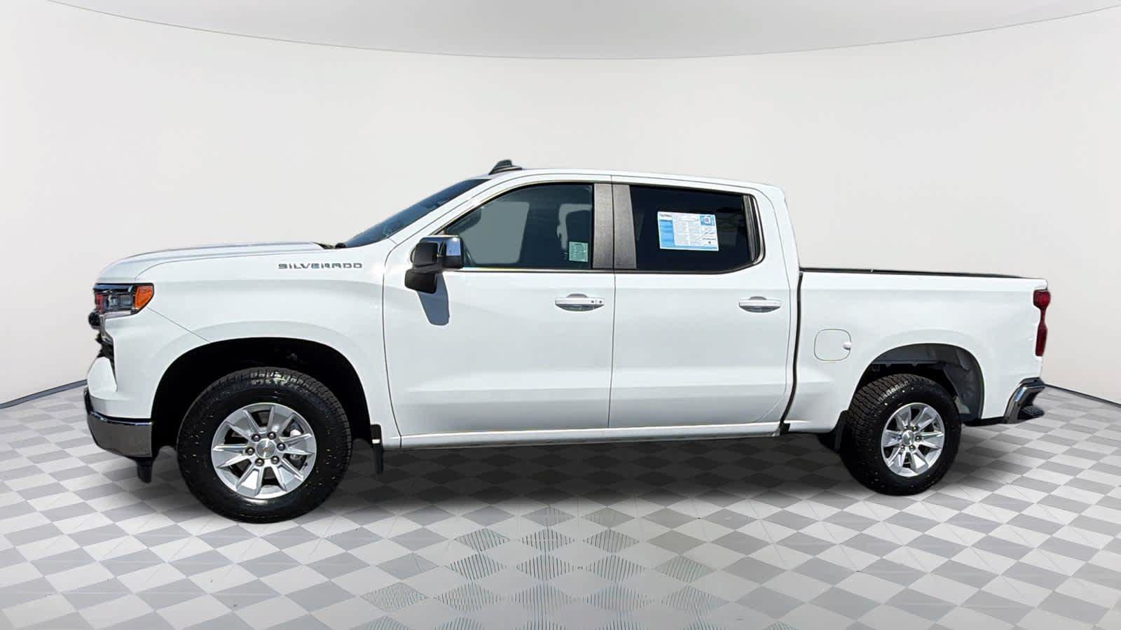 Used 2025 Chevrolet Silverado 1500 LT RWD image 8