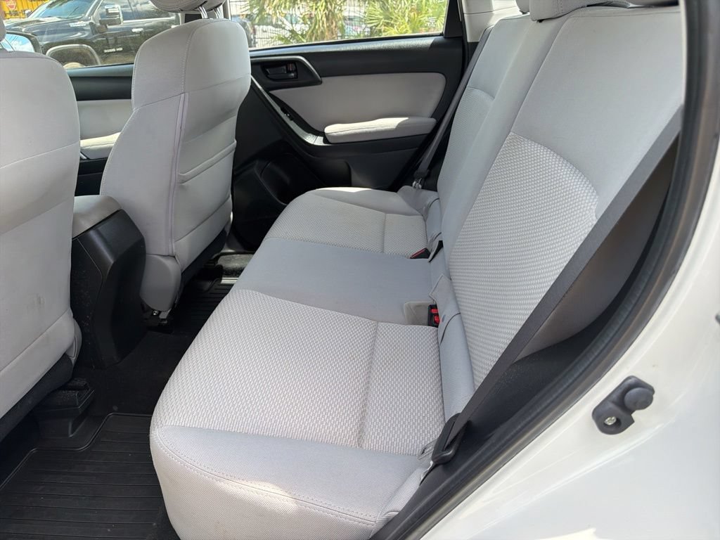Used 2014 Subaru Forester 2.5i AWD/4WD image 13