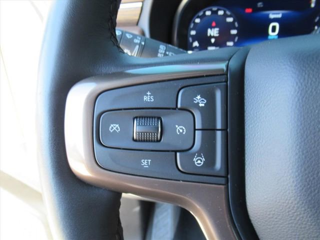 Used 2024 Chevrolet Suburban High Country w/ Advanced Technology Package image 25