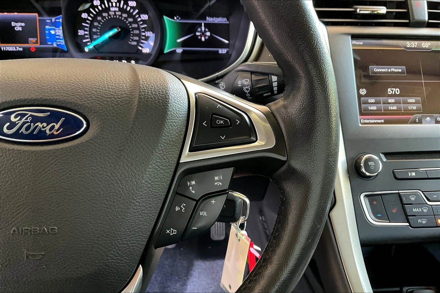 Used 2016 Ford Fusion SE w/ Equipment Group 202A FWD image 12