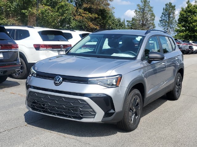 New 2027 Volkswagen Taos S FWD image 39