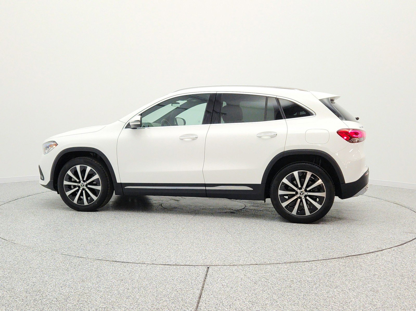 Used 2023 Mercedes-Benz GLA 250 image 8