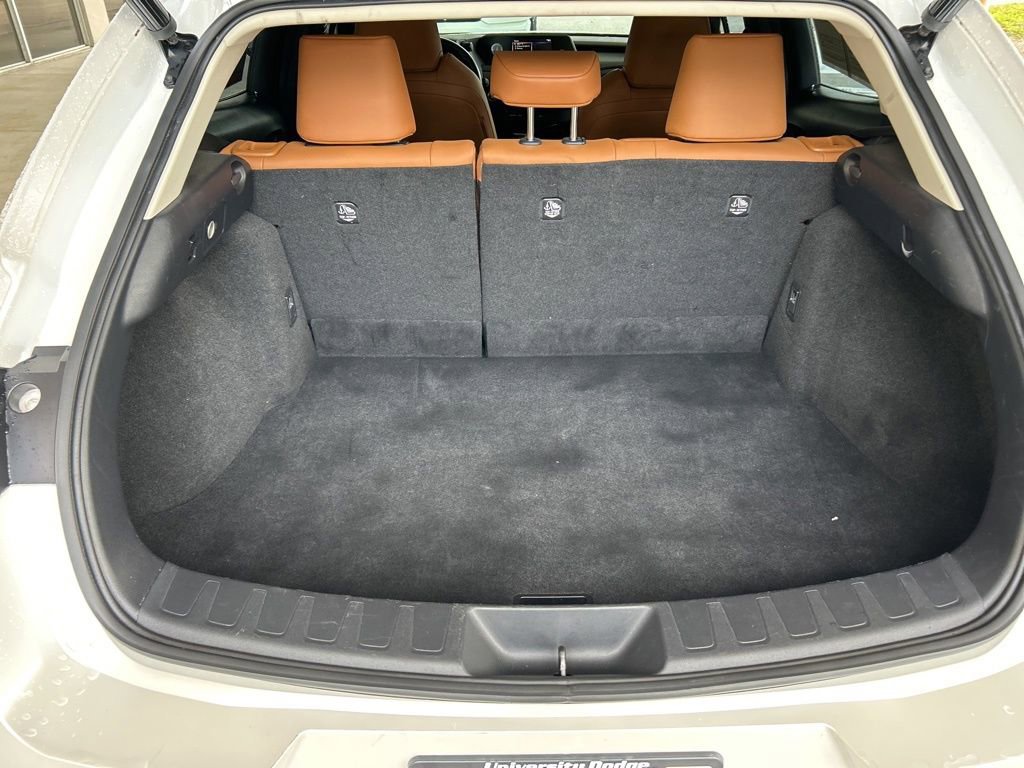 Used 2020 Lexus UX 200 w/ Premium Package image 33