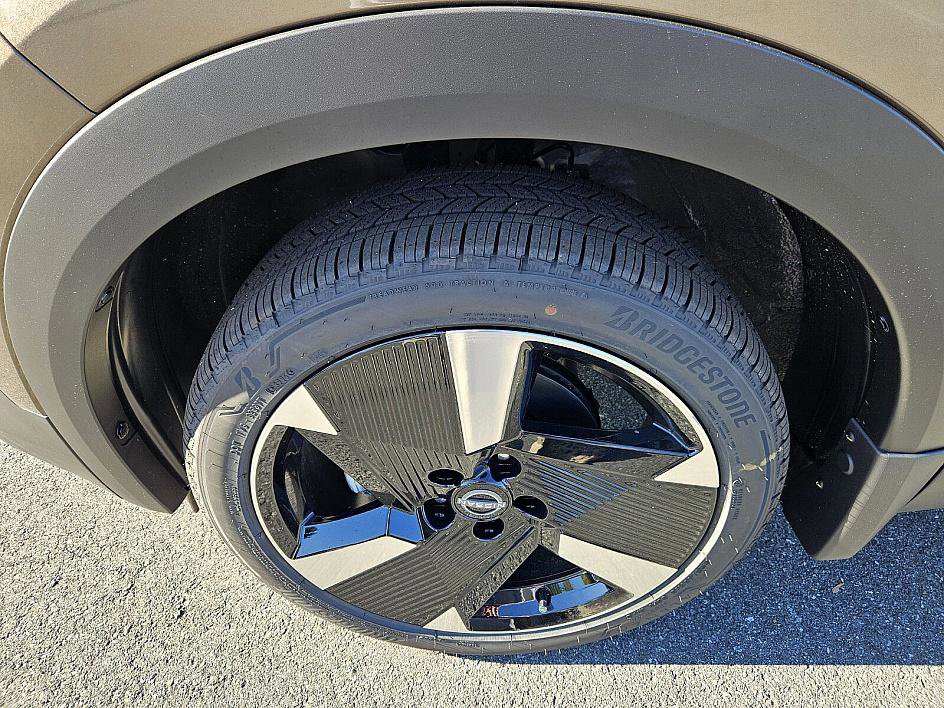 New 2026 Nissan Kicks SR image 19