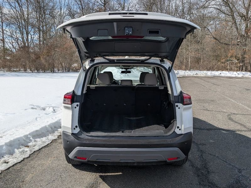 Used 2023 Nissan Rogue SV AWD/4WD image 7