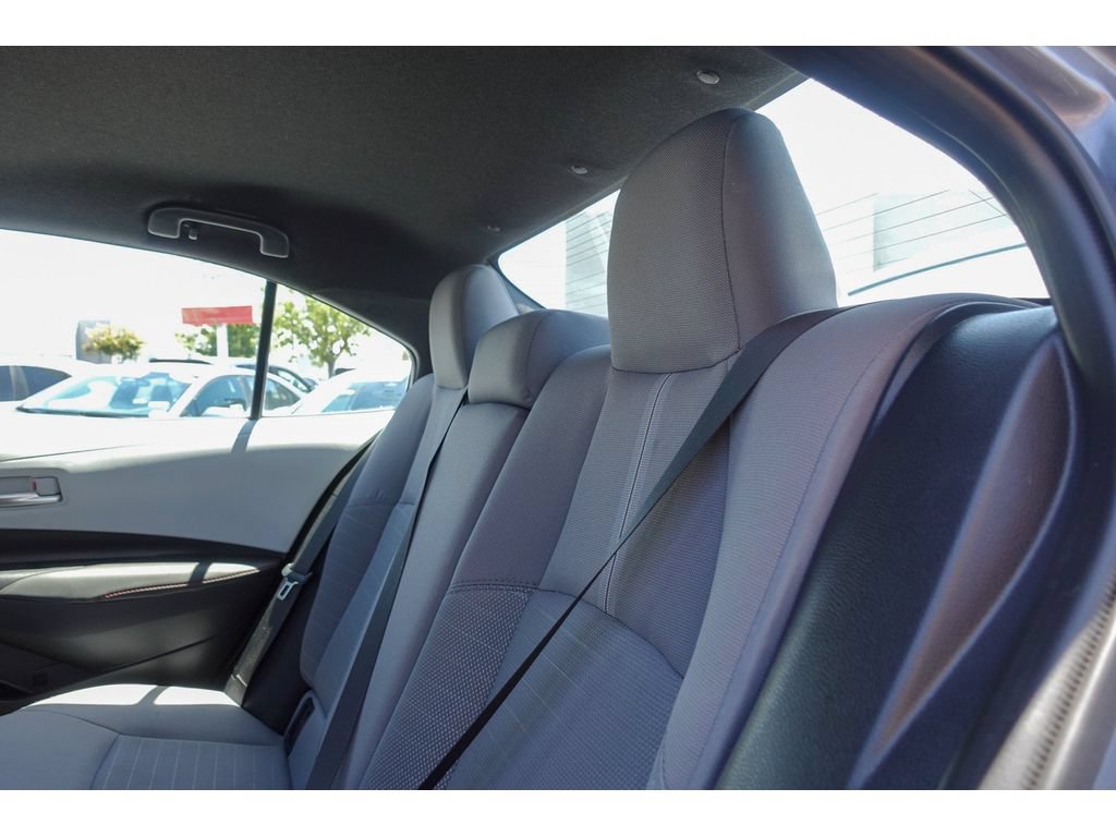 Used 2025 Toyota Corolla SE FWD image 28