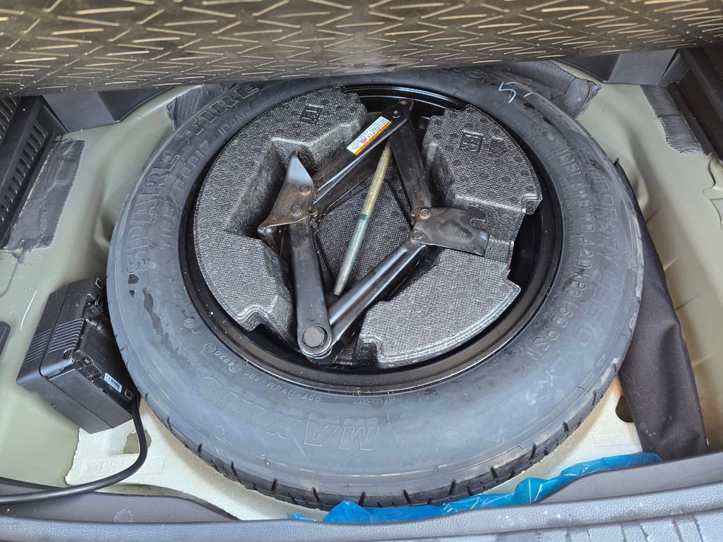 Used 2021 Toyota RAV4 XSE w/ XSE Grade Weather Package image 40