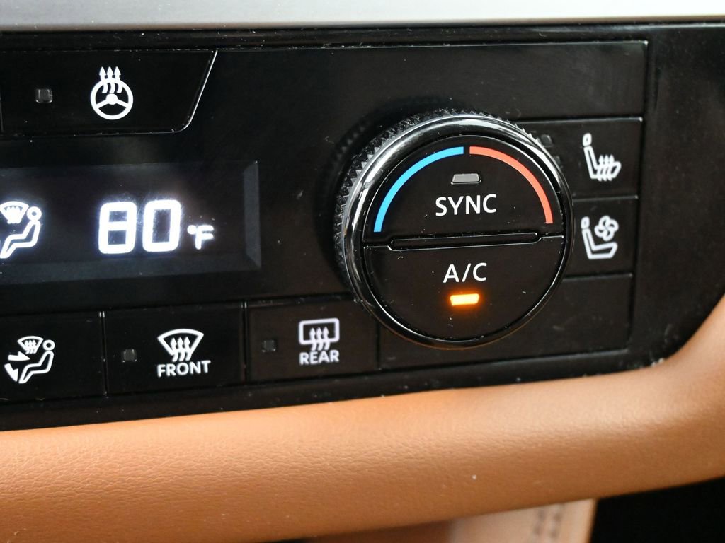 Used 2025 Nissan Pathfinder Platinum w/ Cargo Package FWD image 16
