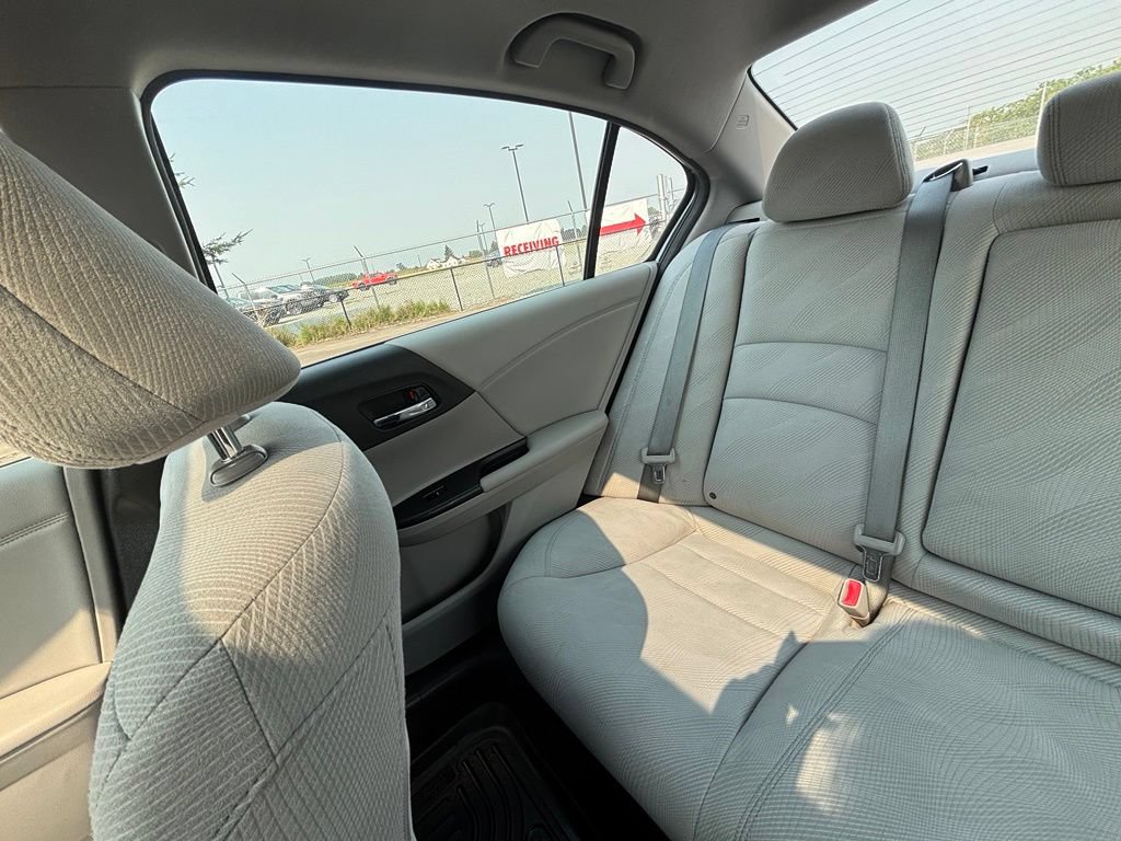 Used 2016 Honda Accord EX image 27