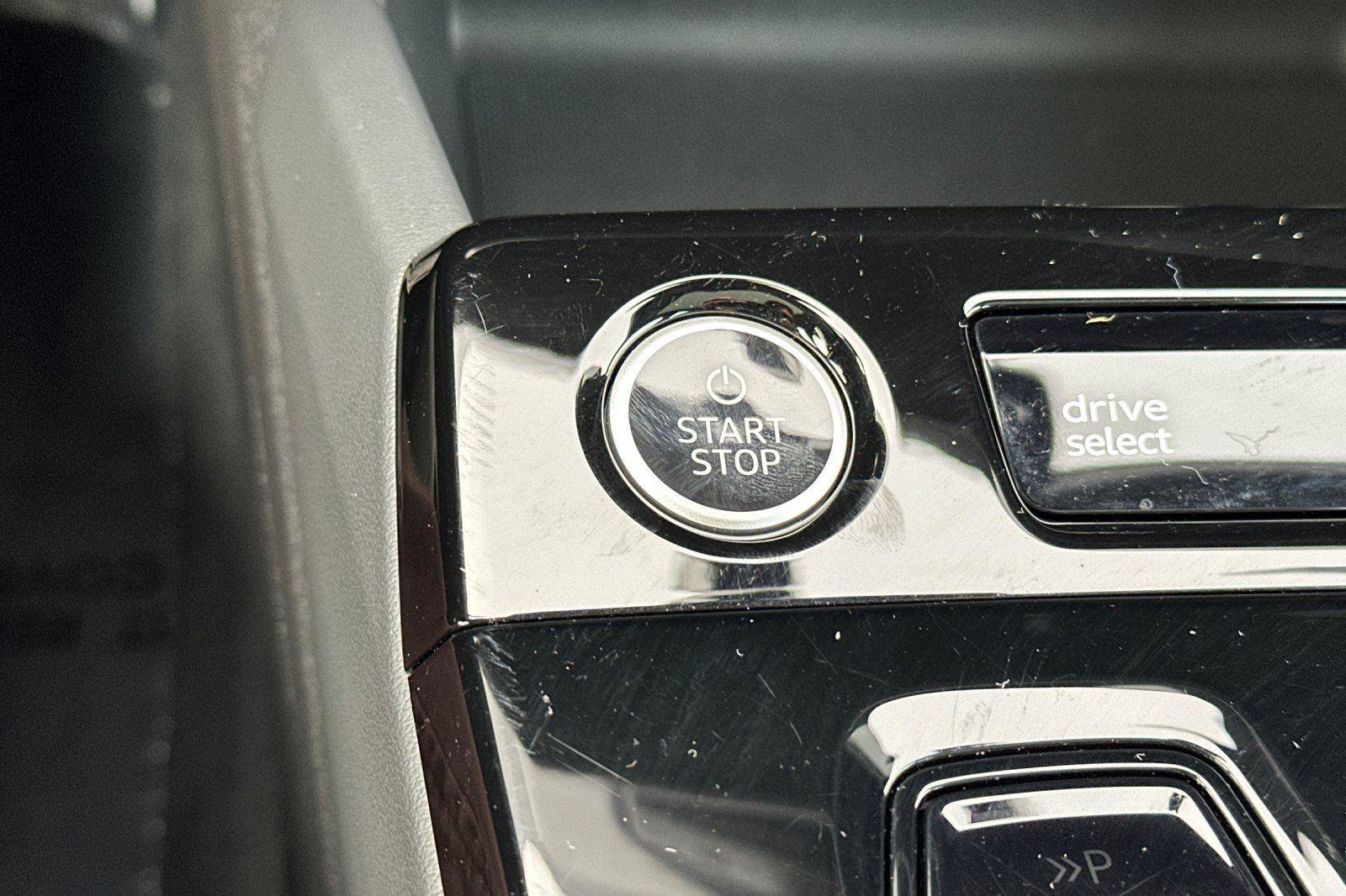 Used 2025 Audi A6 e-tron Premium Plus w/ Premium Plus image 22