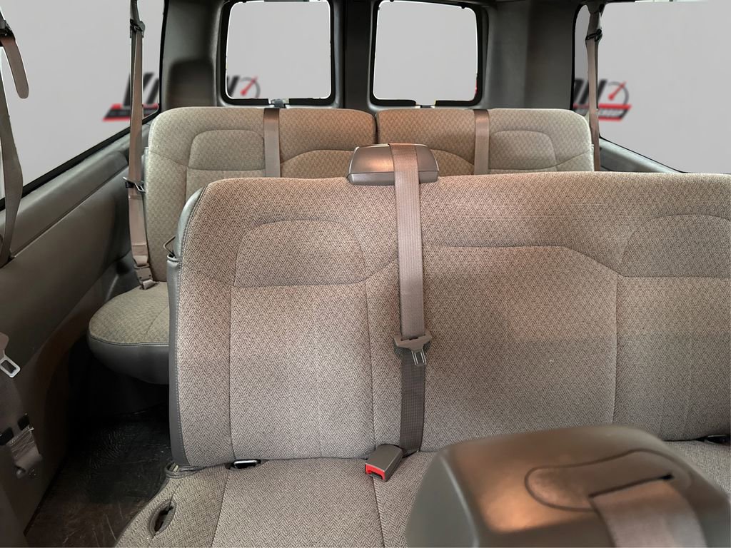 Used 2025 GMC Savana 3500 LT w/ LT Preferred Equipment Group RWD image 30