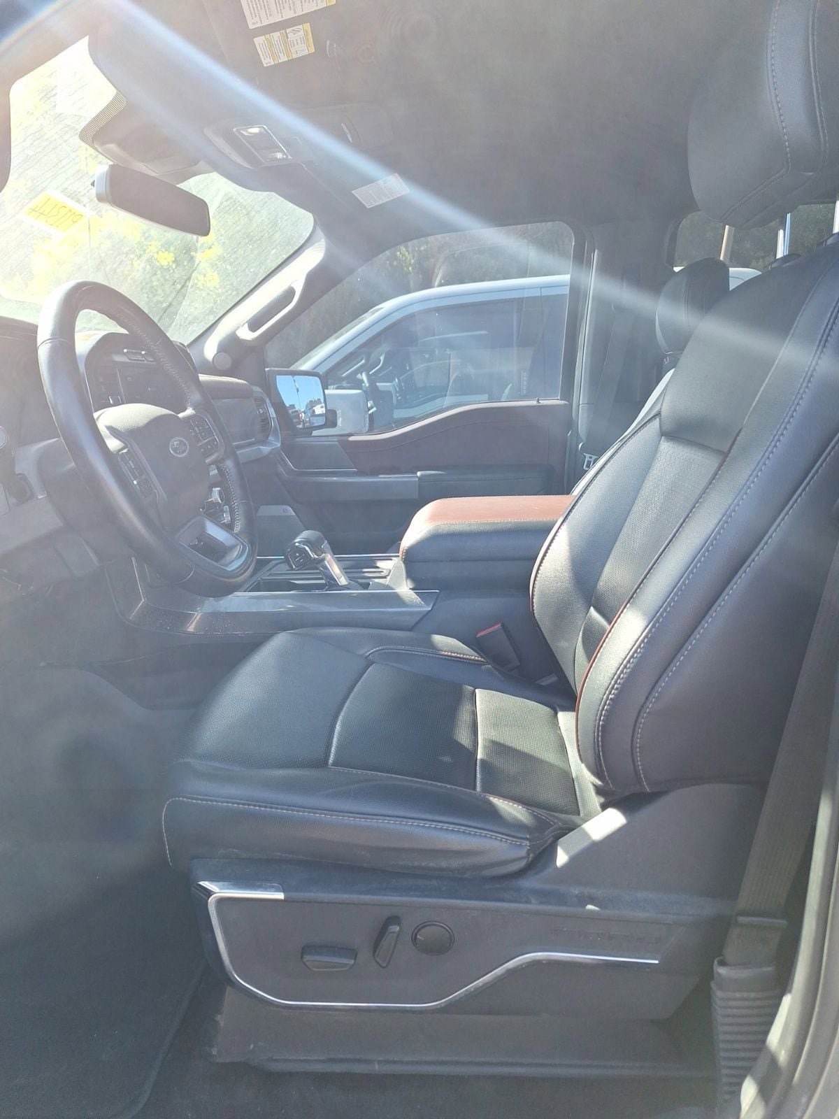 Used 2022 Ford F150 Lariat AWD/4WD image 12
