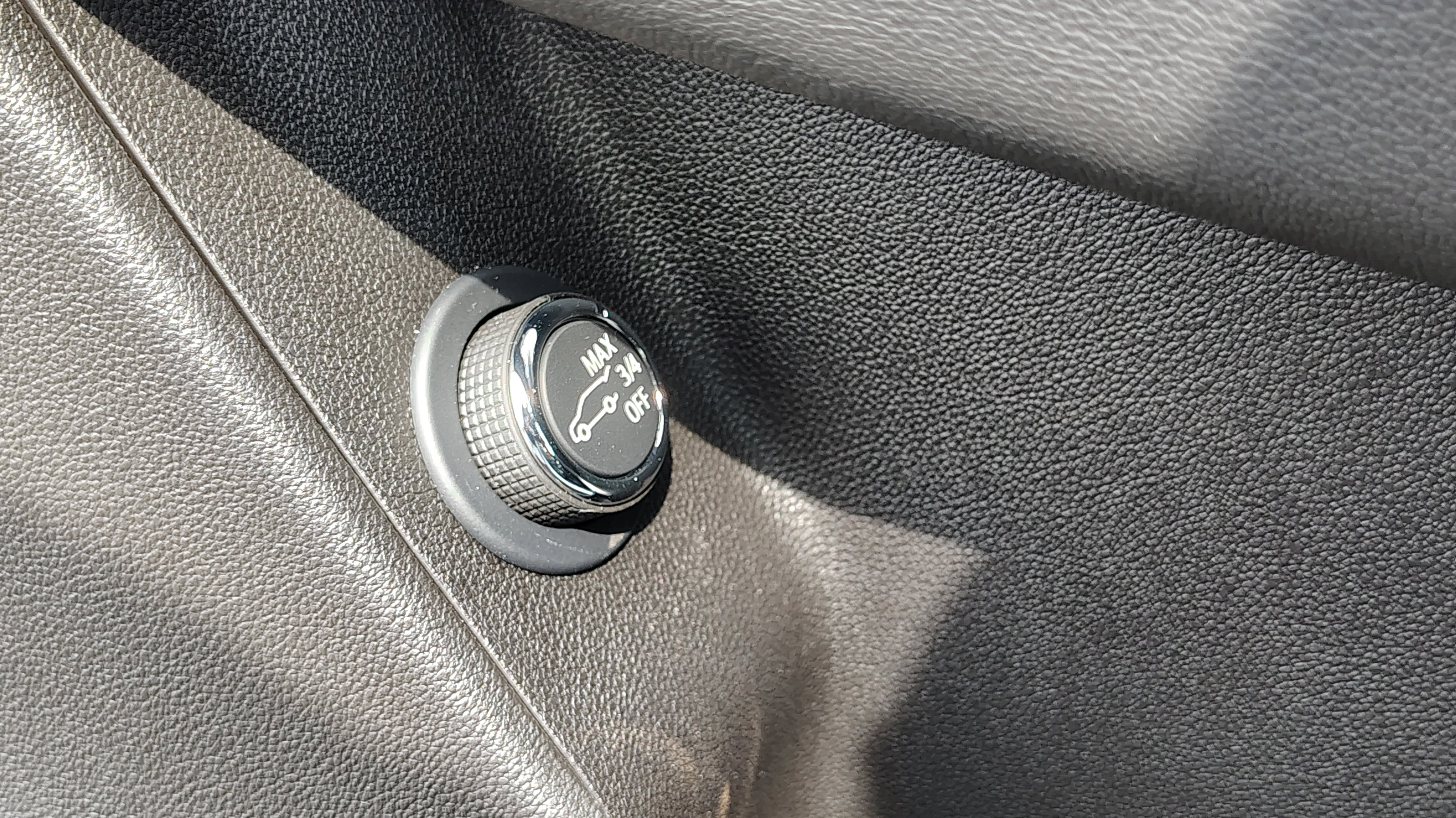 New 2025 Cadillac XT5 Premium Luxury w/ LPO, Floor Liner Package image 14