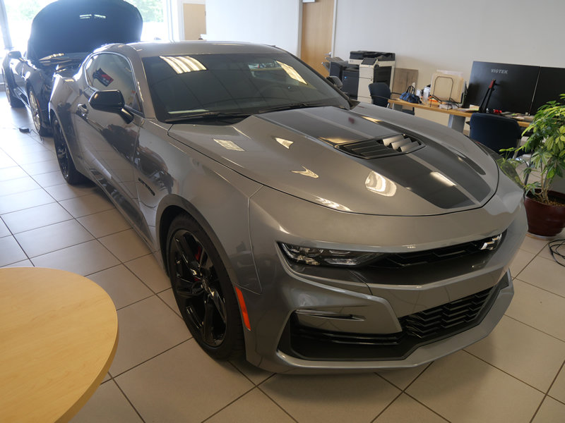 Used 2021 Chevrolet Camaro SS RWD image 1