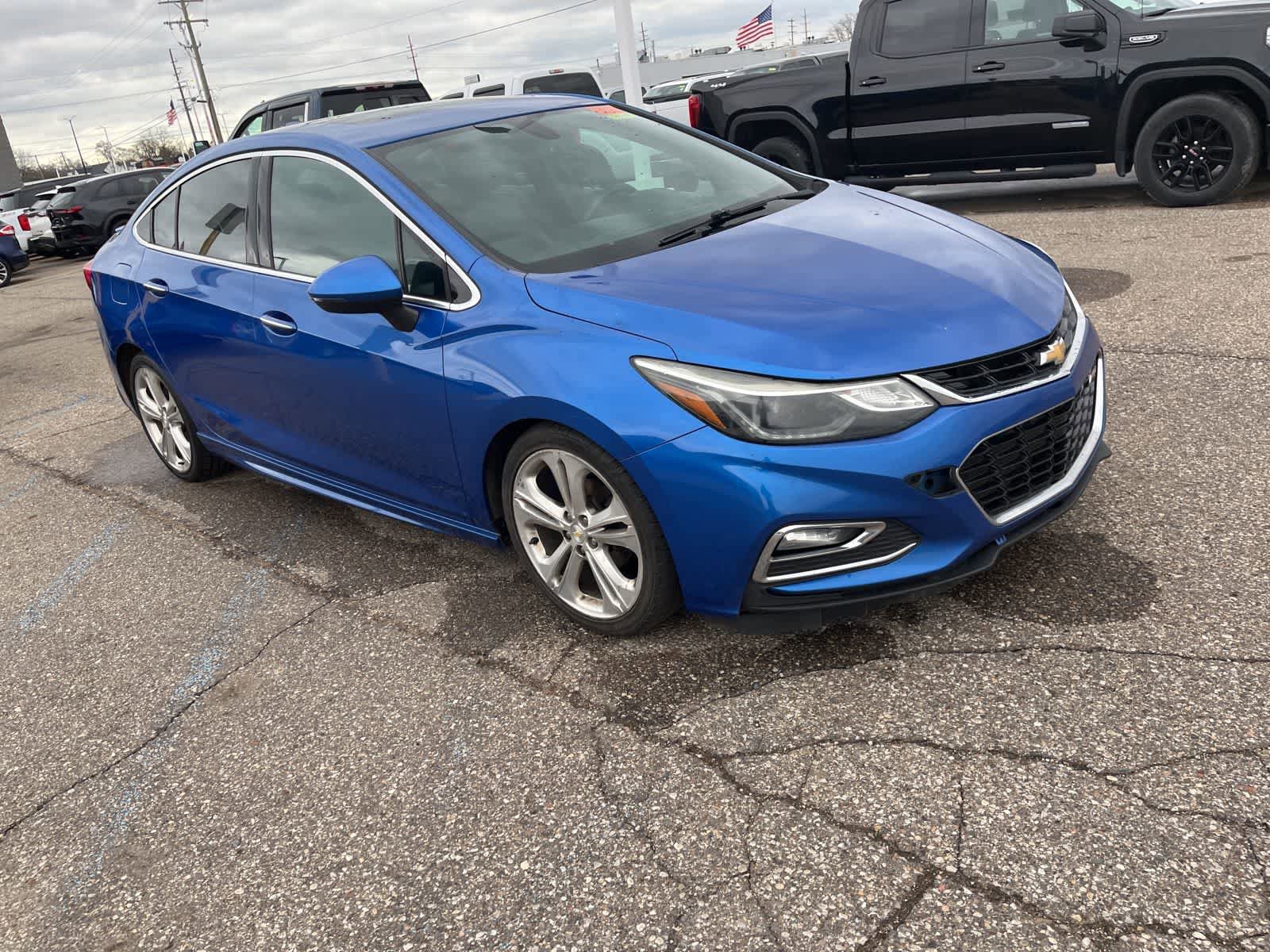Used 2017 Chevrolet Cruze Premier FWD image 19