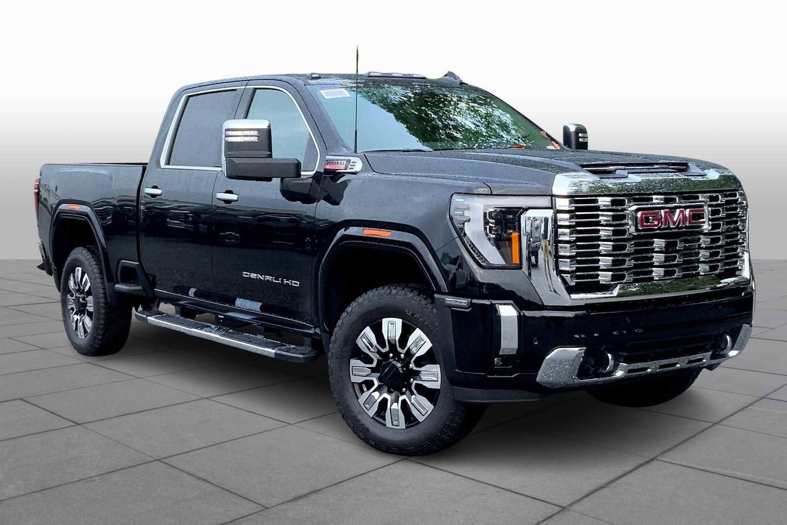 New 2026 GMC Sierra 2500 Denali w/ Denali Reserve Package AWD/4WD image 2