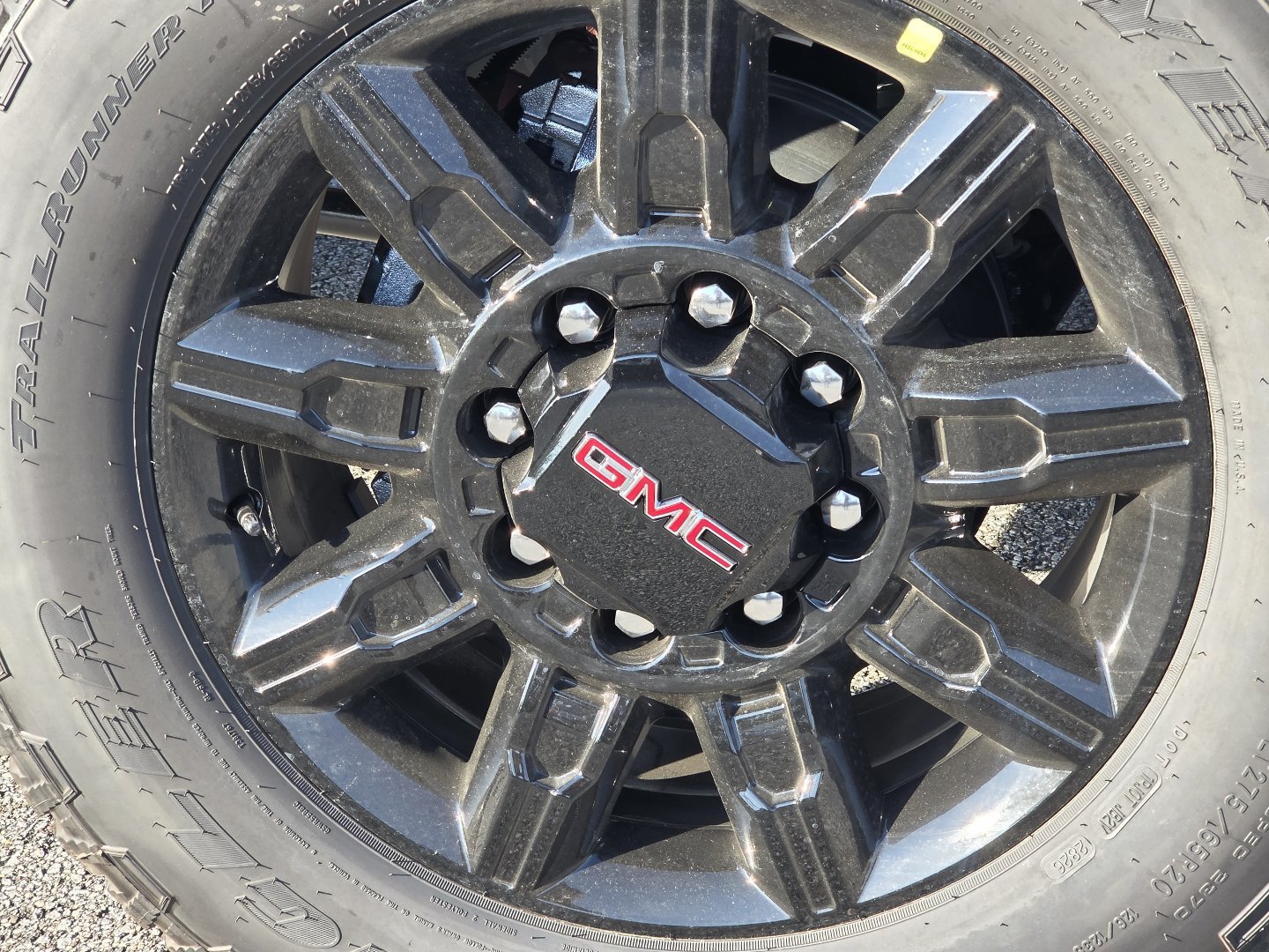 New 2026 GMC Sierra 2500 AT4 w/ AT4 Premium Plus Package AWD/4WD image 13