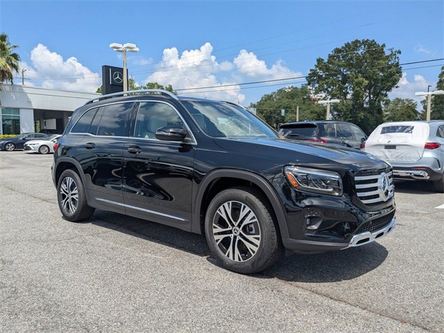 New 2025 Mercedes-Benz GLB 250 image 2