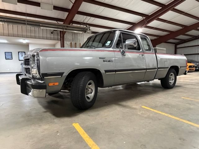 Used 1993 Dodge D/W Truck 150 RWD image 4