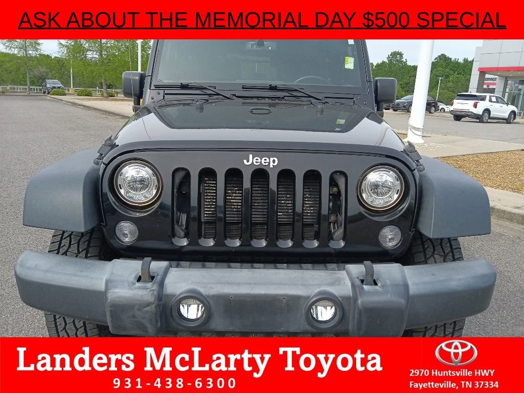 Used 2017 Jeep Wrangler Rubicon w/ Power Convenience Group AWD/4WD image 8