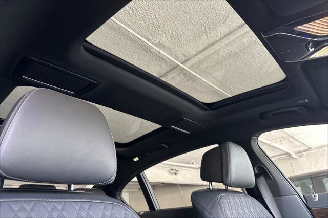 Used 2022 BMW 745e xDrive w/ M Sport Package image 15