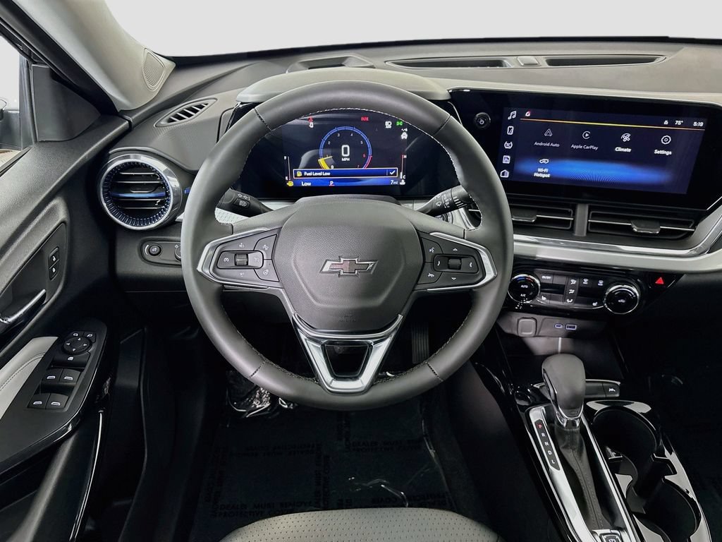 New 2026 Chevrolet Trax LT w/ Driver Confidence Package FWD image 21