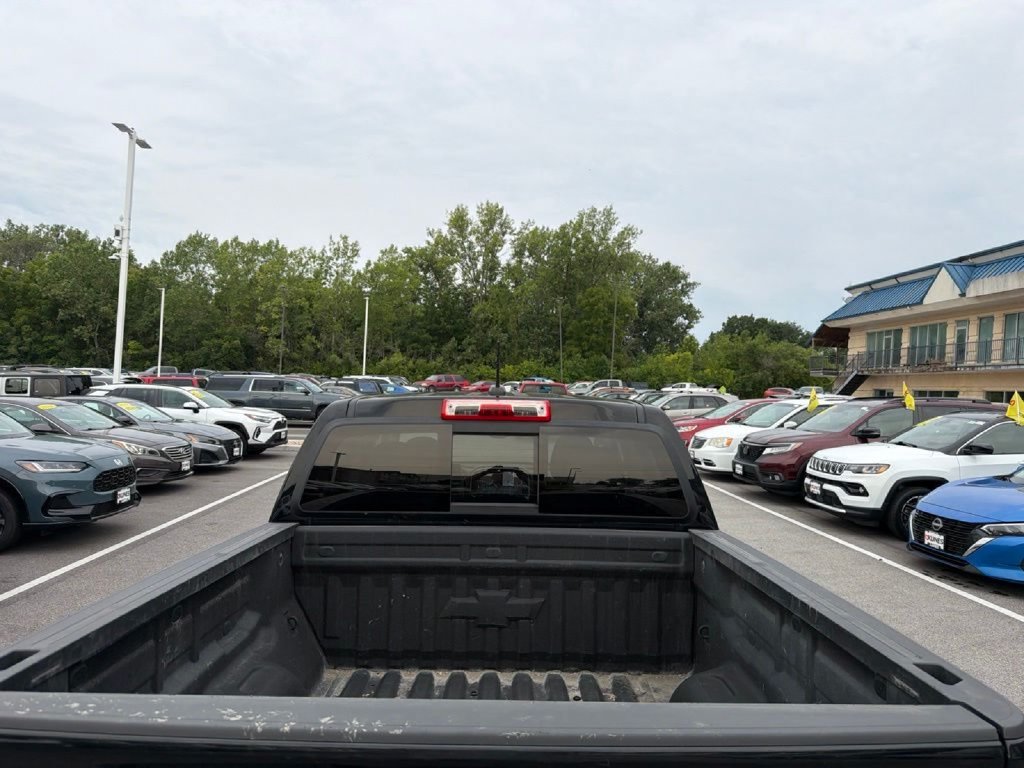 Used 2021 Chevrolet Colorado Z71 w/ Z71 Midnight Edition AWD/4WD image 14