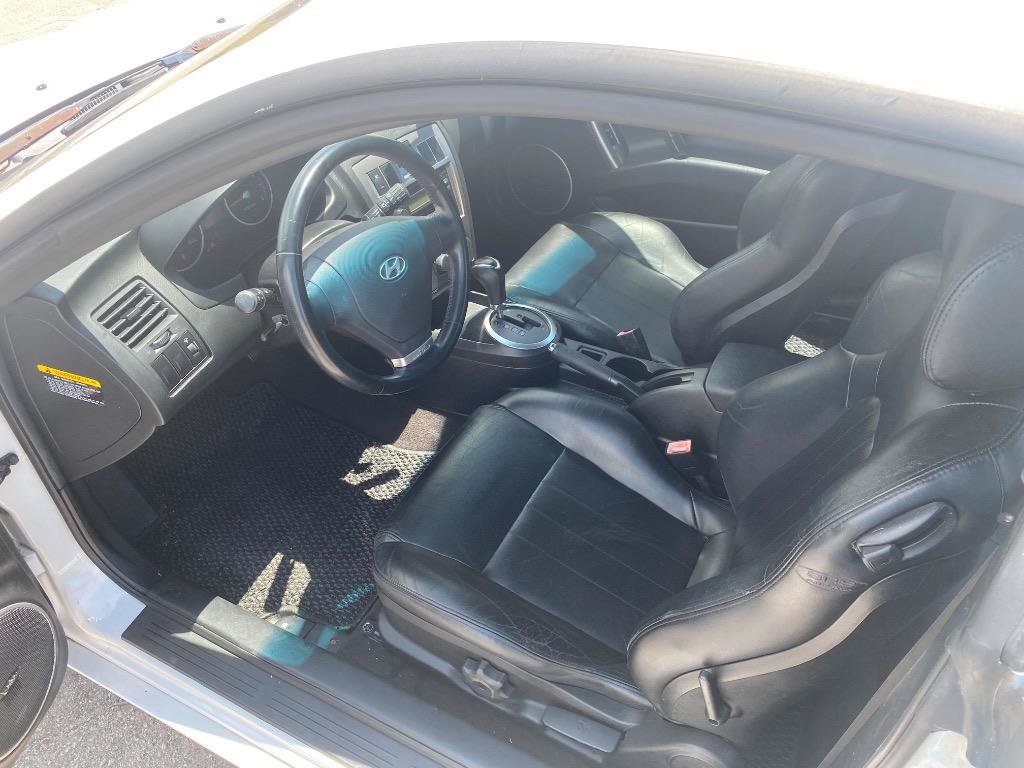 Used 2004 Hyundai Tiburon GT FWD image 14