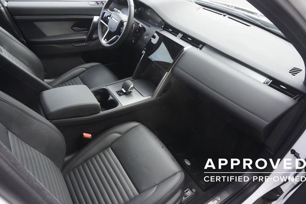 Used 2025 Land Rover Discovery Sport Dynamic SE image 22
