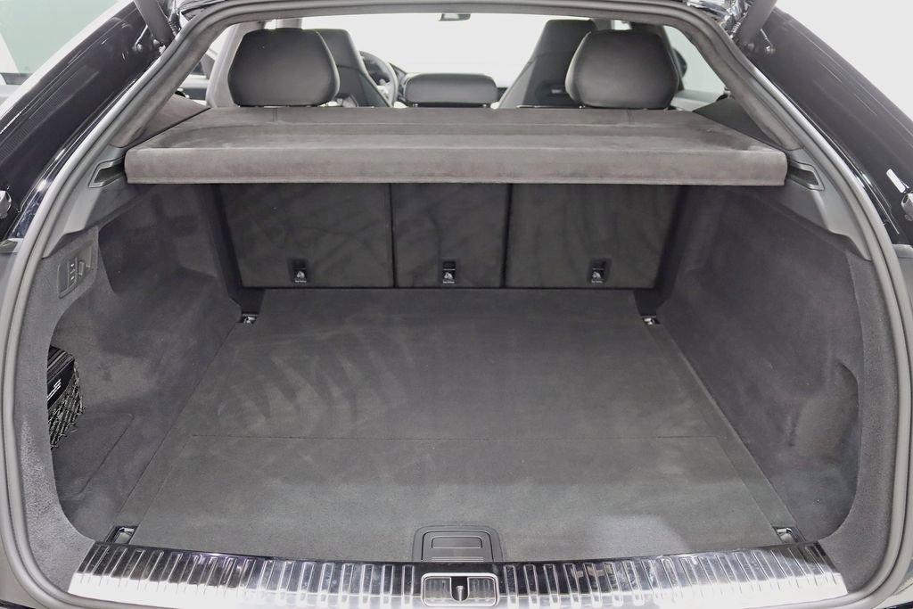 Used 2021 Lamborghini Urus image 44