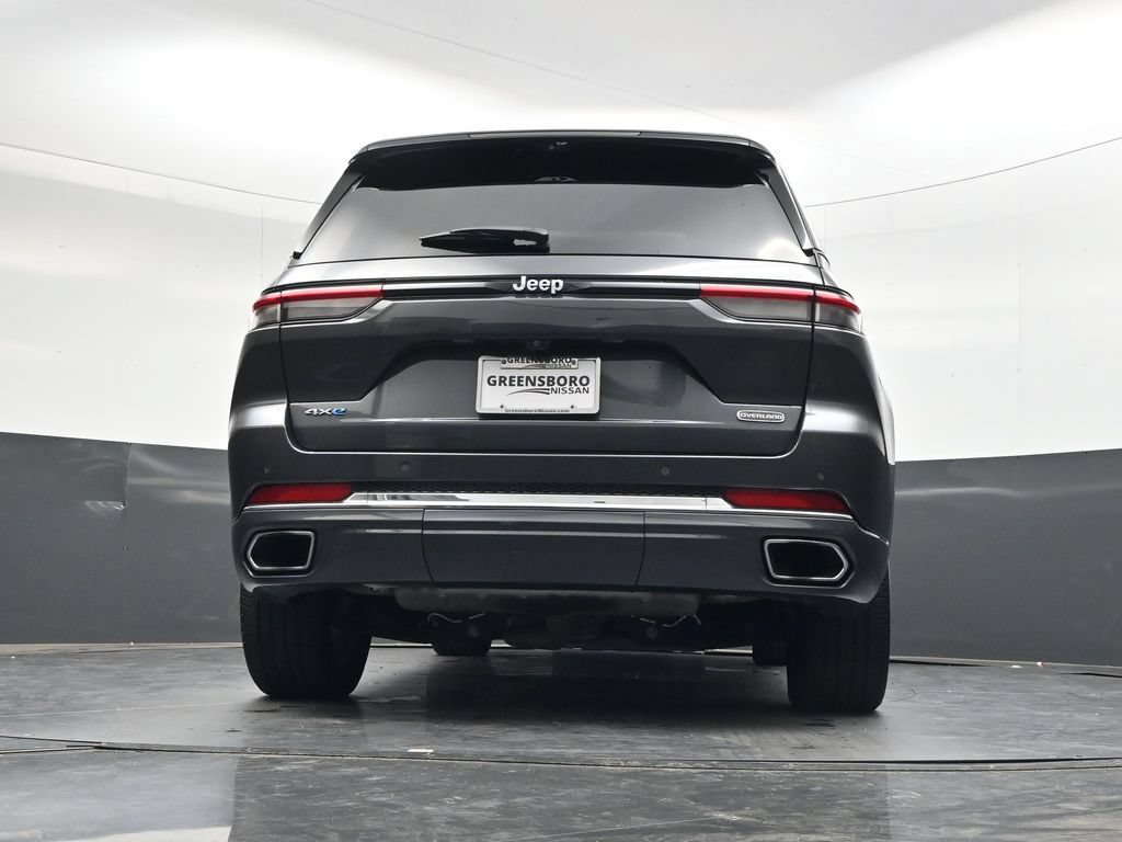 Used 2023 Jeep Grand Cherokee Overland w/ Advanced Protech Group III AWD/4WD image 38