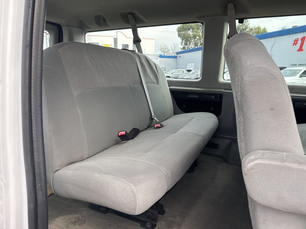 Used 2012 Ford E-150 and Econoline 150 XLT image 17