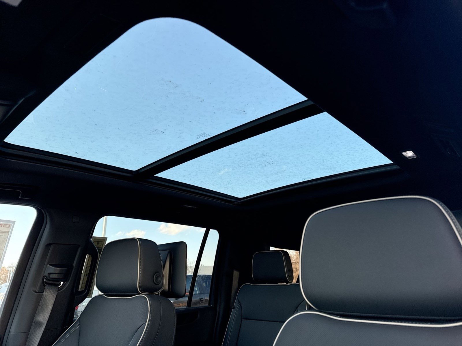 New 2026 GMC Yukon XL Elevation w/ Elevation Premium Package image 17