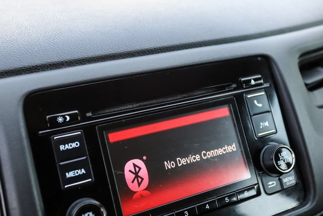 Used 2020 Honda HR-V LX image 37