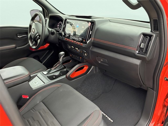 Used 2025 Nissan Frontier Pro-X w/ Pro Convenience Package image 13