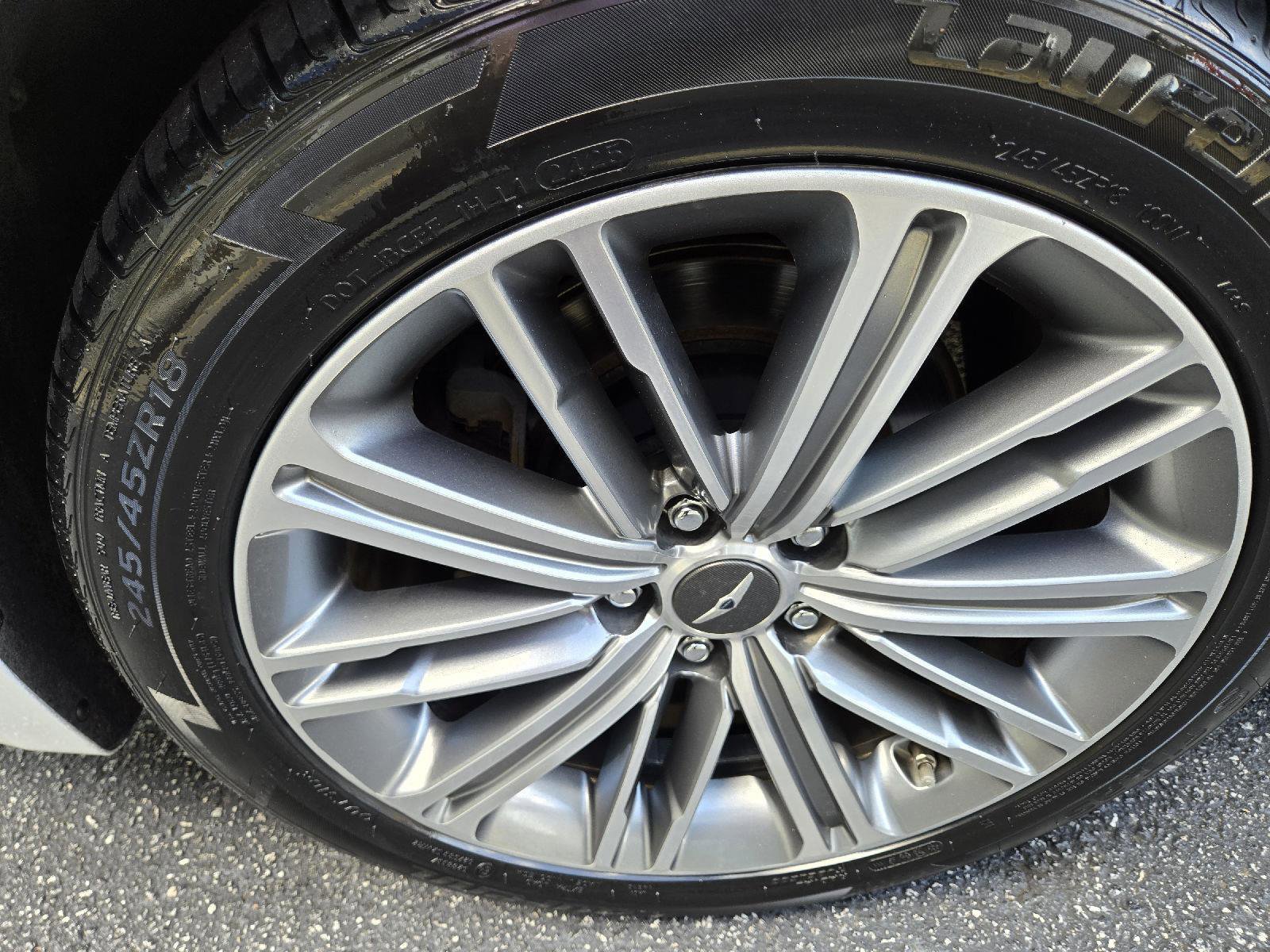 Used 2018 Genesis G80 3.8 w/ Option Group 03 RWD image 11
