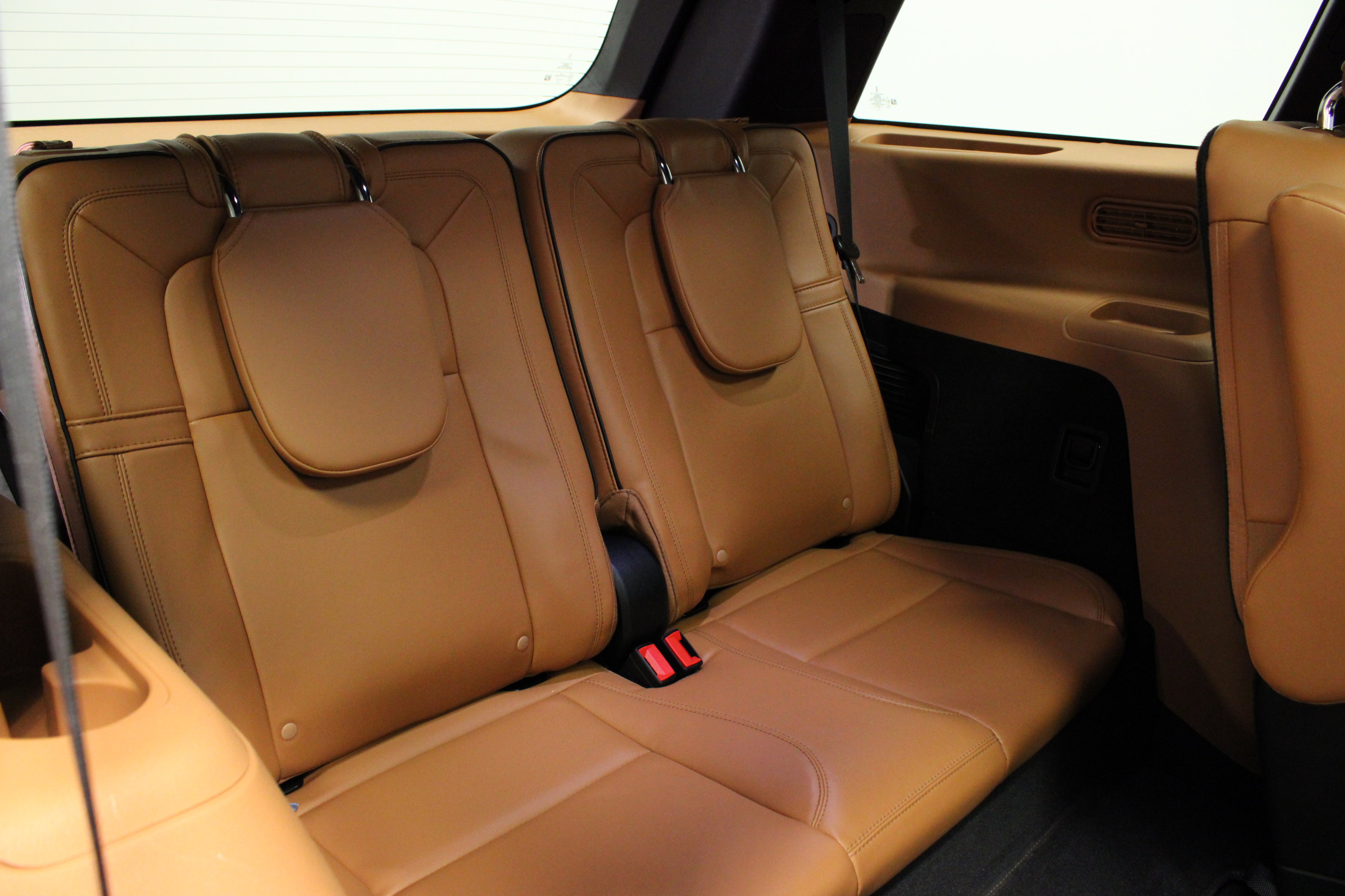 Used 2023 Lincoln Aviator Black Label w/ Class IV Trailer Tow Package image 18