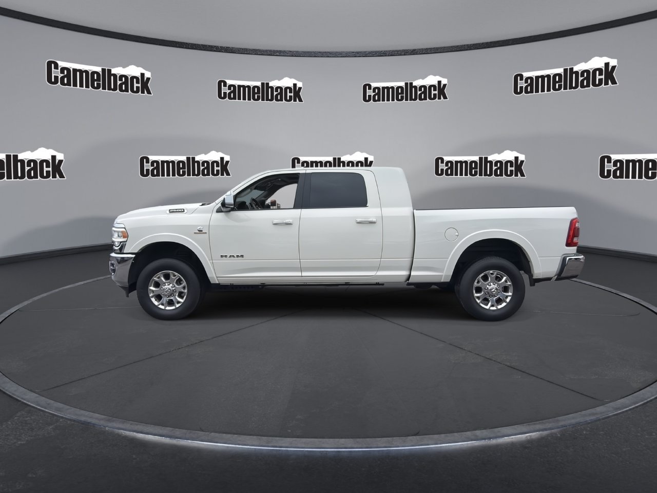 Used 2022 RAM 2500 Laramie AWD/4WD image 4