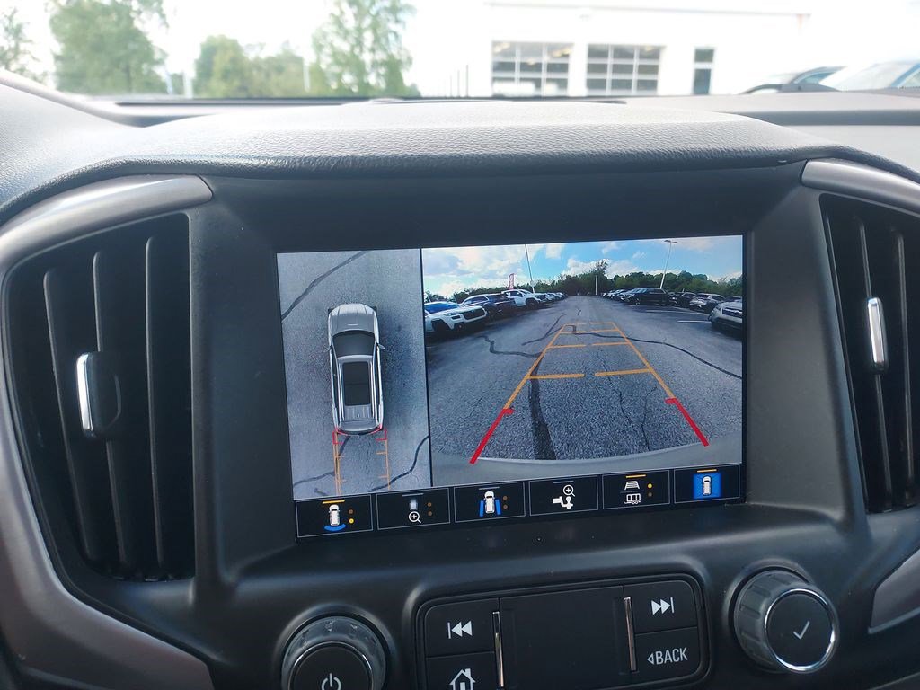 Used 2022 GMC Terrain AT4 w/ Infotainment Package II AWD/4WD image 13