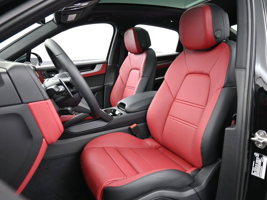 New 2026 Porsche Cayenne Coupe image 5